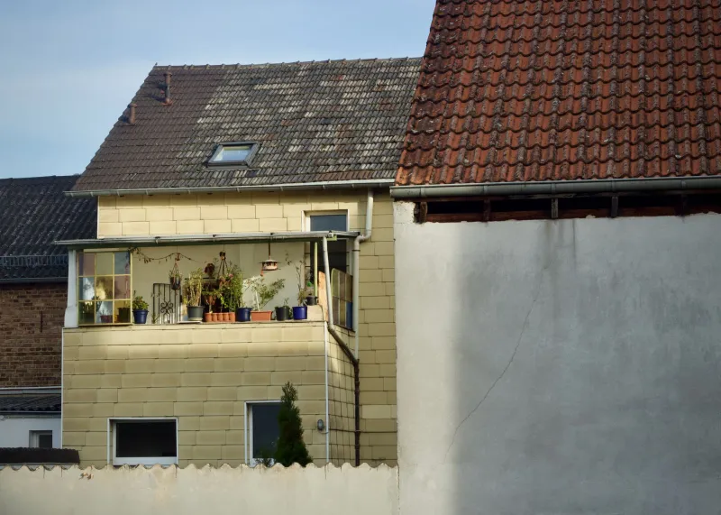 Außenflächen im Vergleich: Wie Balkon, Terrasse und Garten Ihren Alltag und Ihren Immobilienwert prägen